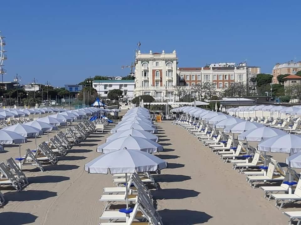 Grand Hotel Чезенатіко Екстер'єр фото